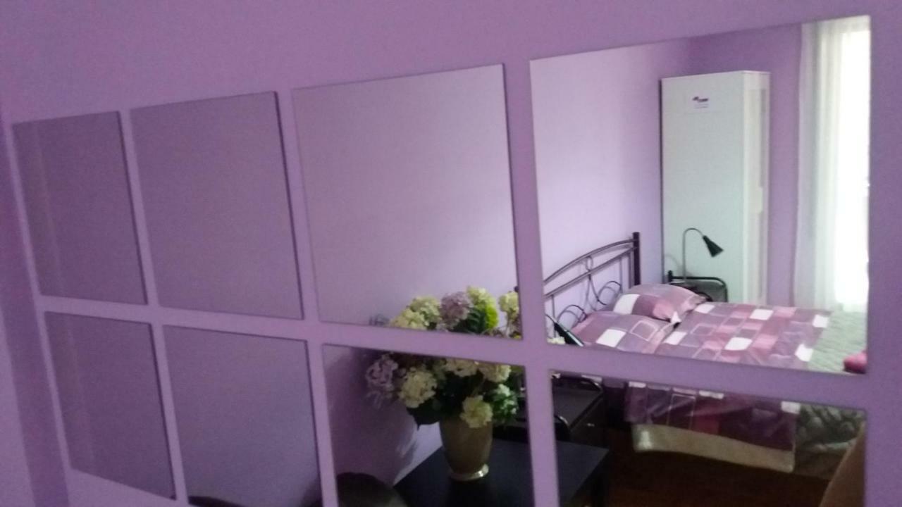 Quarto Duplo com Banheiro Compartilhado