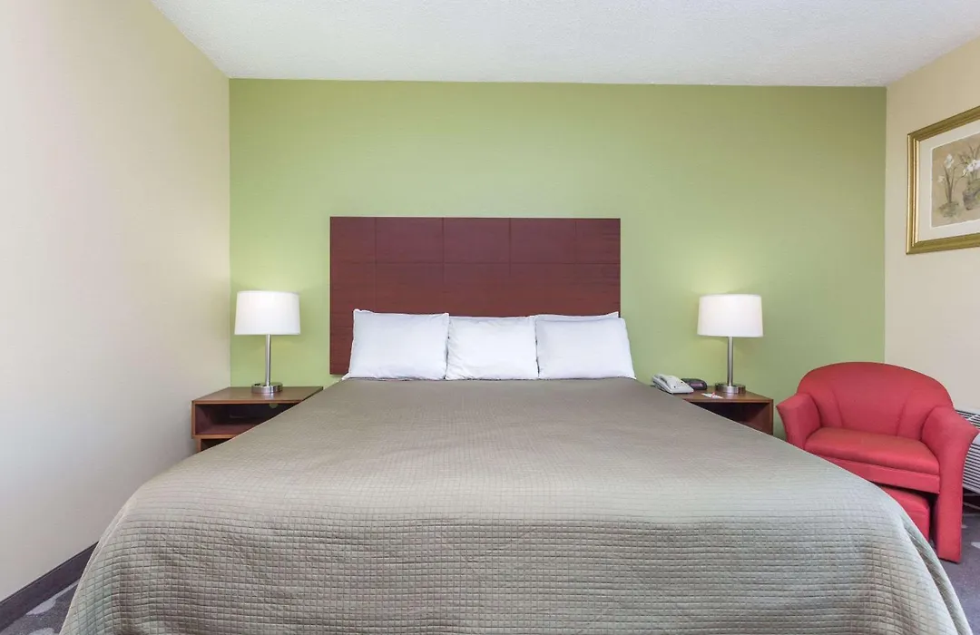 Howard Johnson By Wyndham Athens-1